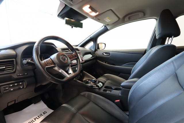 2021 NISSAN LEAF - 17