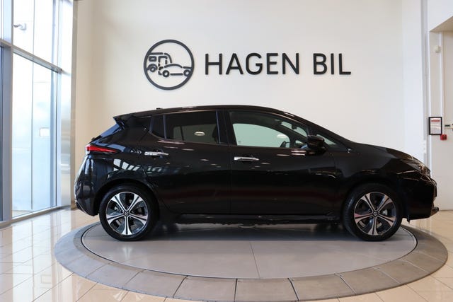 2021 NISSAN LEAF - 7