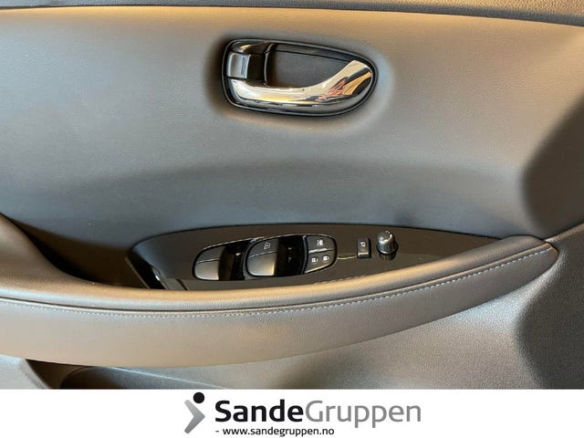 2021 NISSAN LEAF - 23