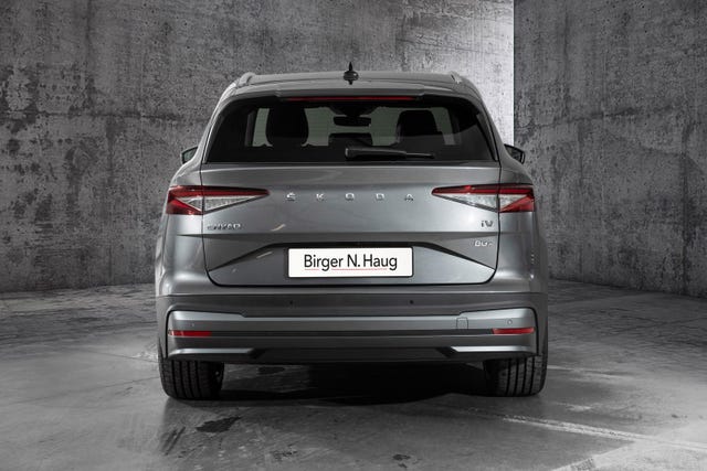 TMBLE7NY2NF057276 2022 SKODA ENYAQ-4