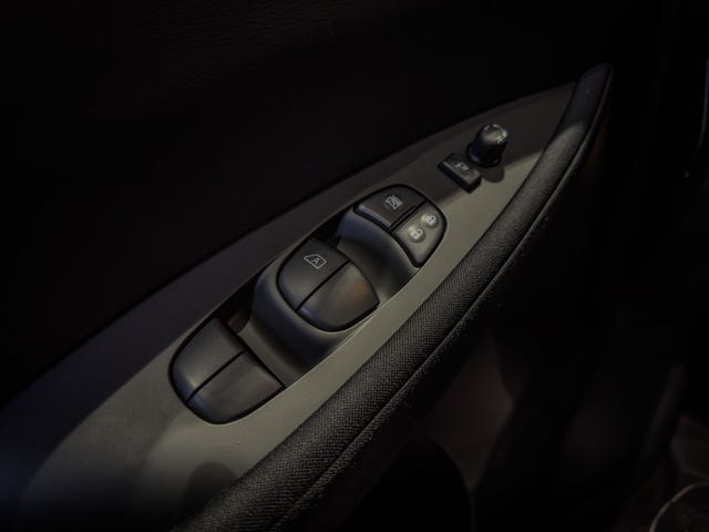 2021 NISSAN LEAF - 13