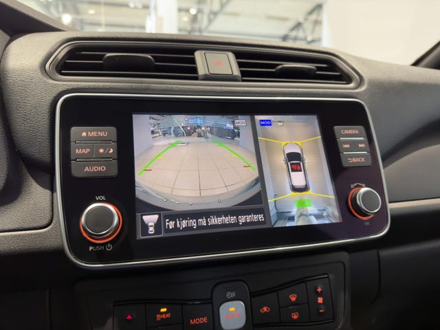 2021 NISSAN LEAF - 24