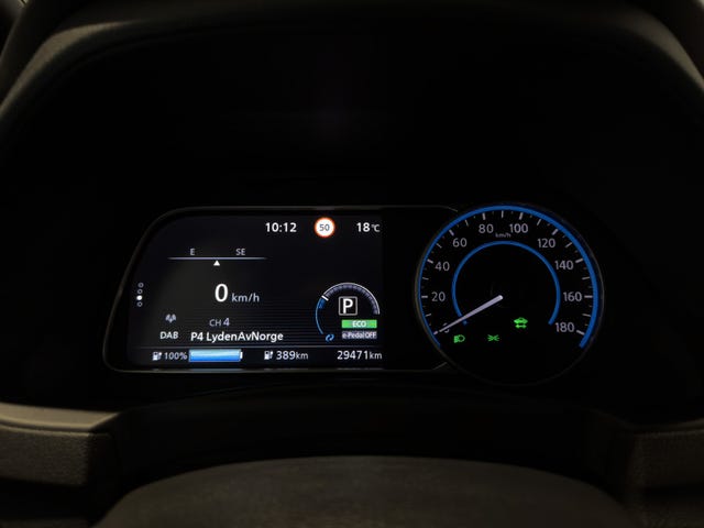 2021 NISSAN LEAF - 16