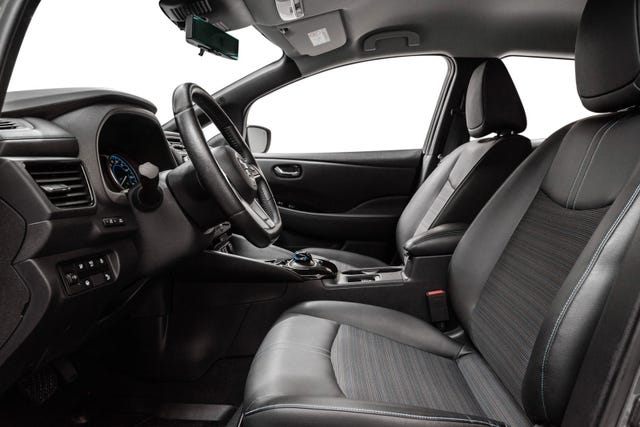 2021 NISSAN LEAF - 10