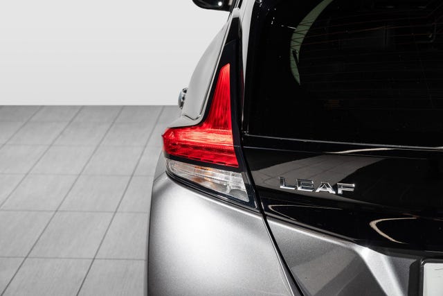 2021 NISSAN LEAF - 8