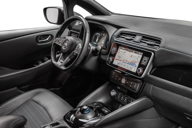2021 NISSAN LEAF - 26