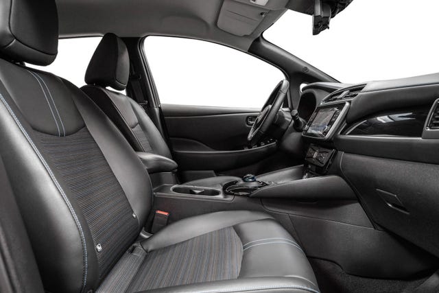 2021 NISSAN LEAF - 25
