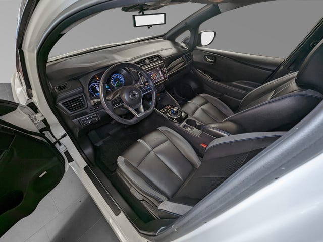 2021 NISSAN LEAF - 9