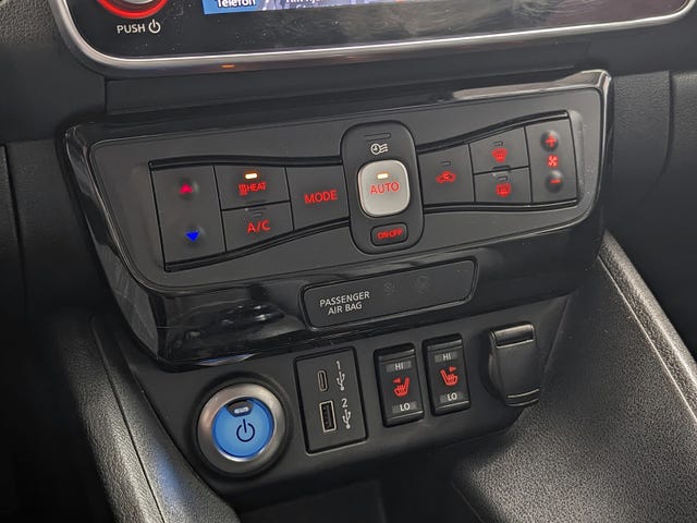 2021 NISSAN LEAF - 20