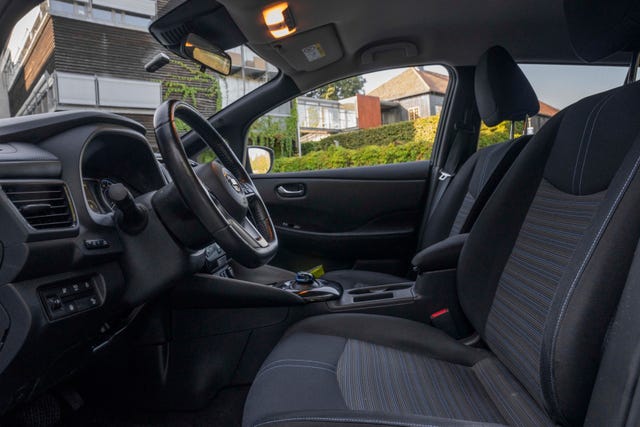 2019 NISSAN LEAF - 18
