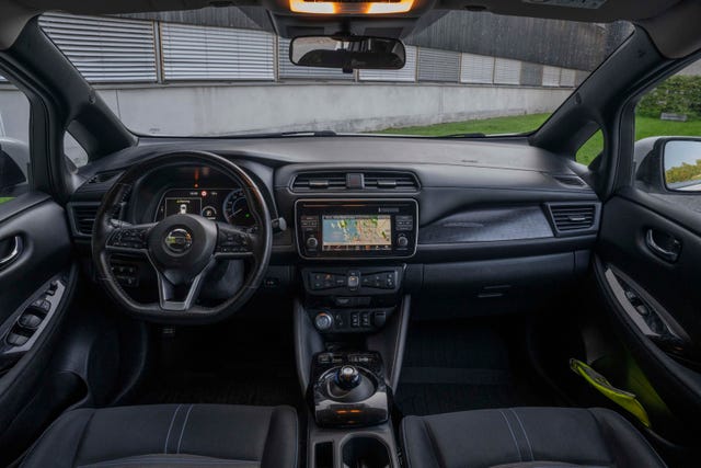 2019 NISSAN LEAF - 20