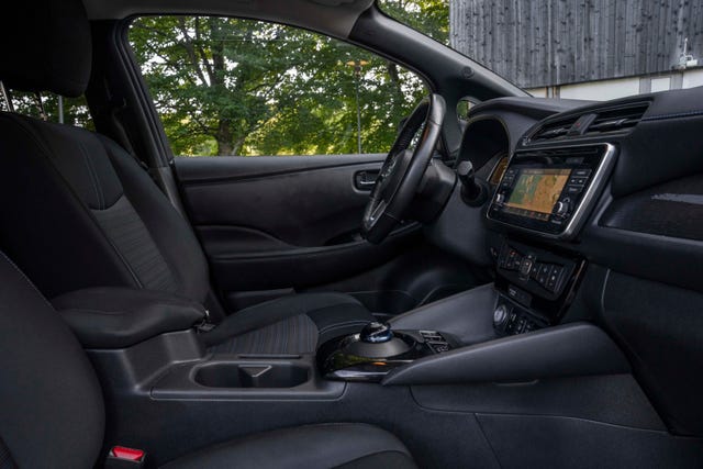 2019 NISSAN LEAF - 22