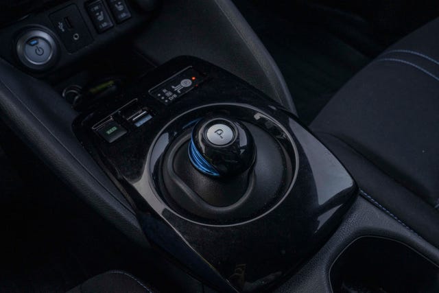 2019 NISSAN LEAF - 13