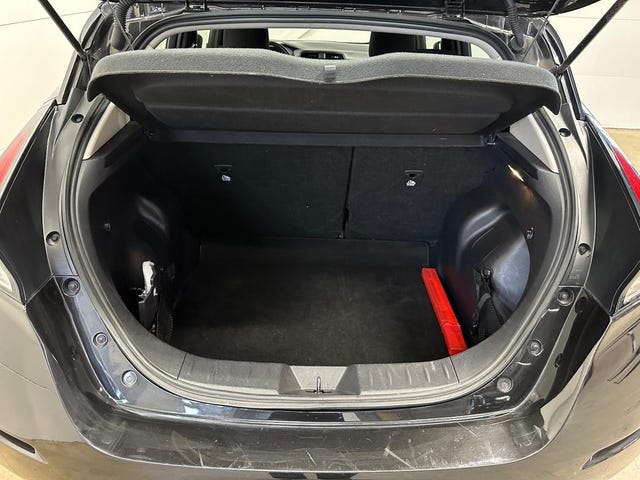 2021 NISSAN LEAF - 37