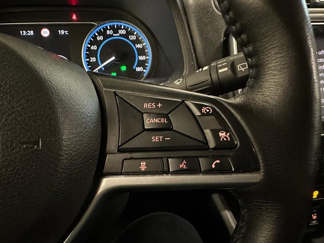 2021 NISSAN LEAF - 13