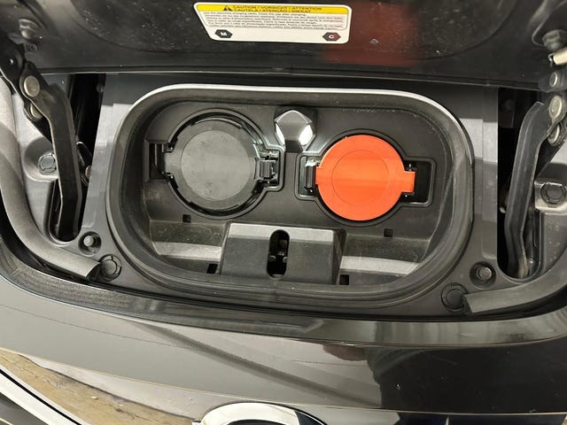 2021 NISSAN LEAF - 27
