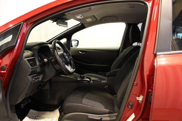 2019 NISSAN LEAF - 9