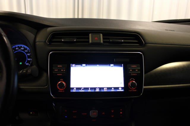 2019 NISSAN LEAF - 18