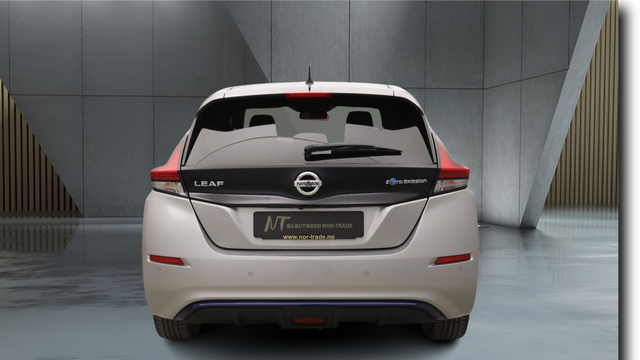 2019 NISSAN LEAF - 10