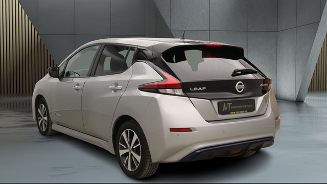2019 NISSAN LEAF - 9