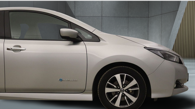2019 NISSAN LEAF - 14