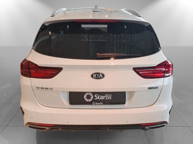 null 2021 KIA CEE'D-4