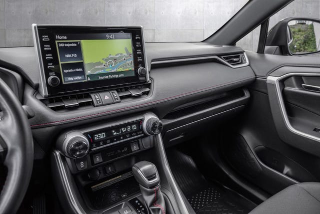 2021 TOYOTA RAV4 - 19