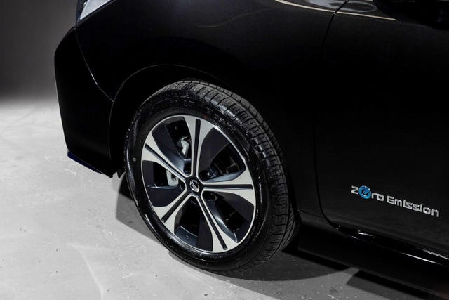 SJNFAAZE1U0084017 2019 NISSAN LEAF-2