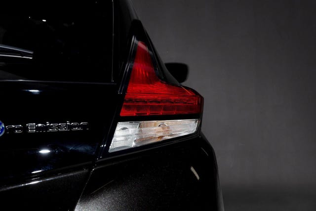2019 NISSAN LEAF - 10