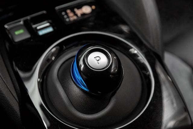 2019 NISSAN LEAF - 18