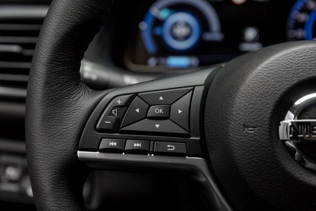 2019 NISSAN LEAF - 13