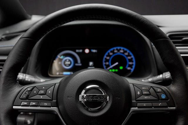 2019 NISSAN LEAF - 11