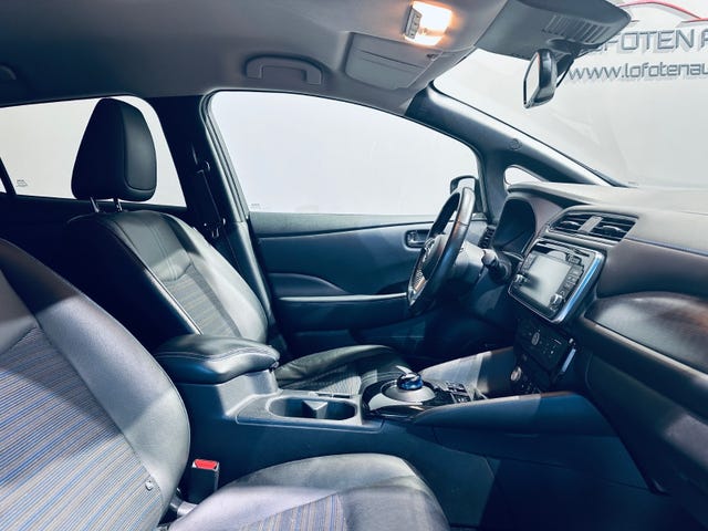 2019 NISSAN LEAF - 12