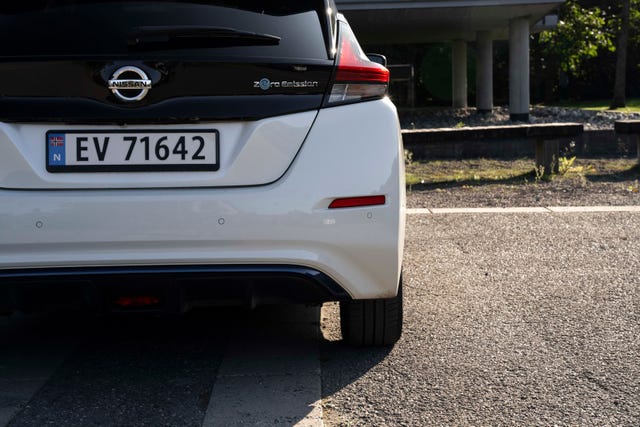 2019 NISSAN LEAF - 9