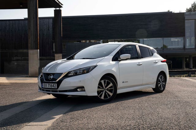 SJNFAAZE1U0050777 2019 NISSAN LEAF-1