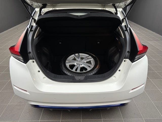 2019 NISSAN LEAF - 12