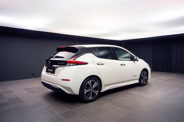 SJNFAAZE1U0041222 2019 NISSAN LEAF-4