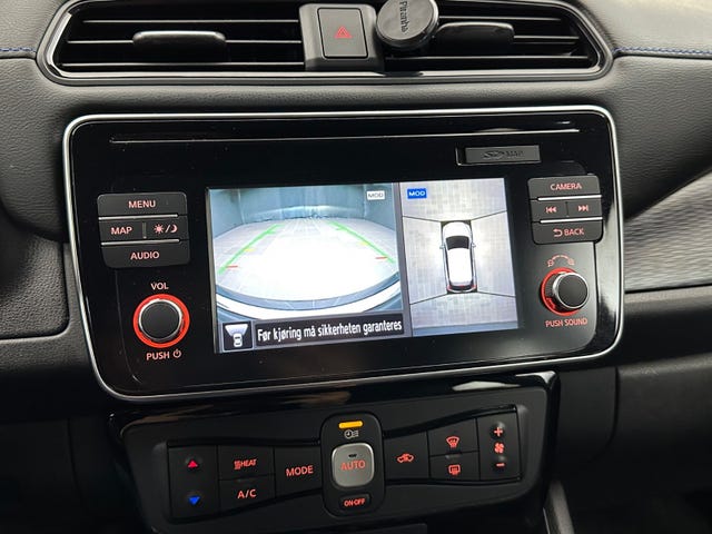 2019 NISSAN LEAF - 27