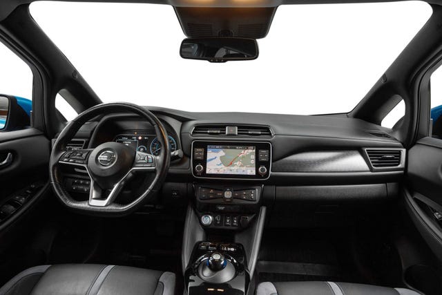 2019 NISSAN LEAF - 12