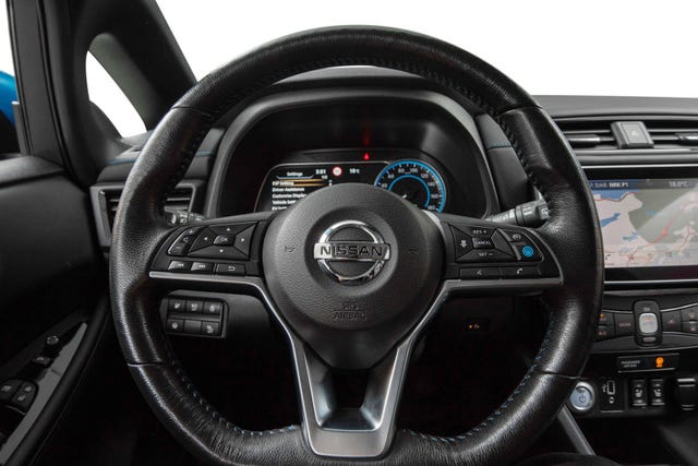 2019 NISSAN LEAF - 13