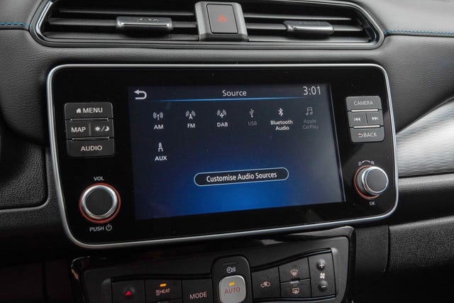 2019 NISSAN LEAF - 21