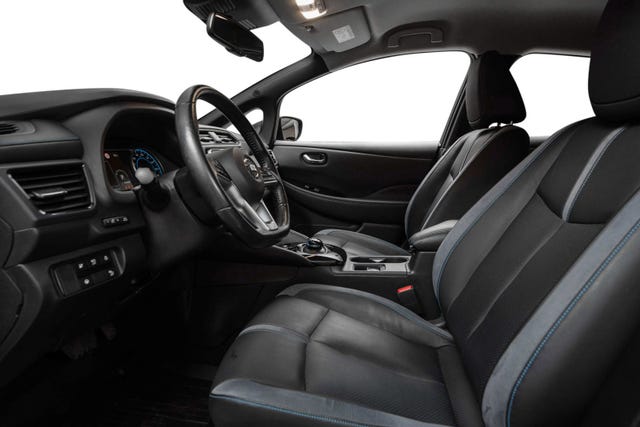 2019 NISSAN LEAF - 10