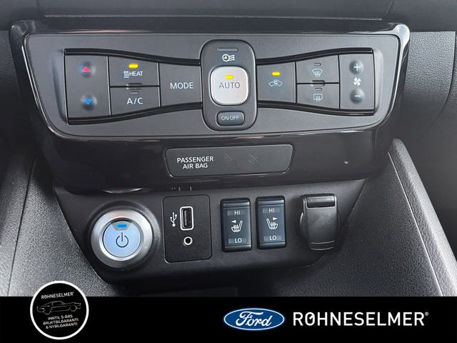 2019 NISSAN LEAF - 15