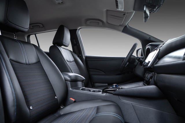 2019 NISSAN LEAF - 25