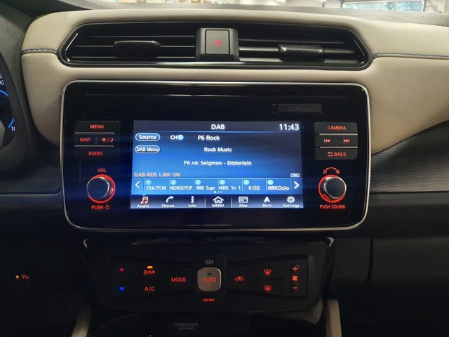 2019 NISSAN LEAF - 14