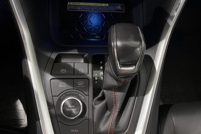 2021 TOYOTA RAV4 - 31