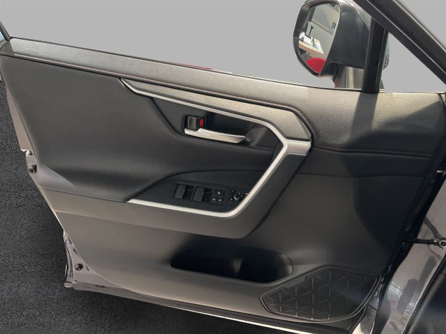 2021 TOYOTA RAV4 - 24