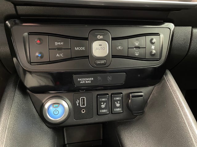 2021 NISSAN LEAF - 21