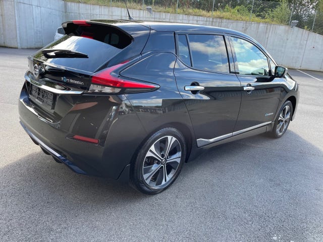 SJNFAAZE1U0105662 2021 NISSAN LEAF-1
