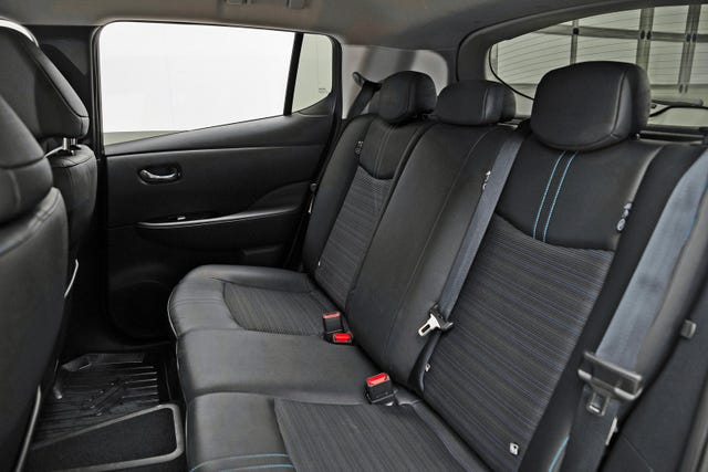 2019 NISSAN LEAF - 10